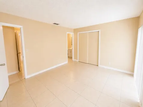 4125 Woodside Drive Coral Springs FL 33065