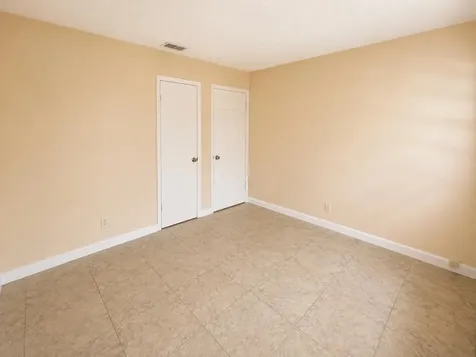 4125 Woodside Drive Coral Springs FL 33065