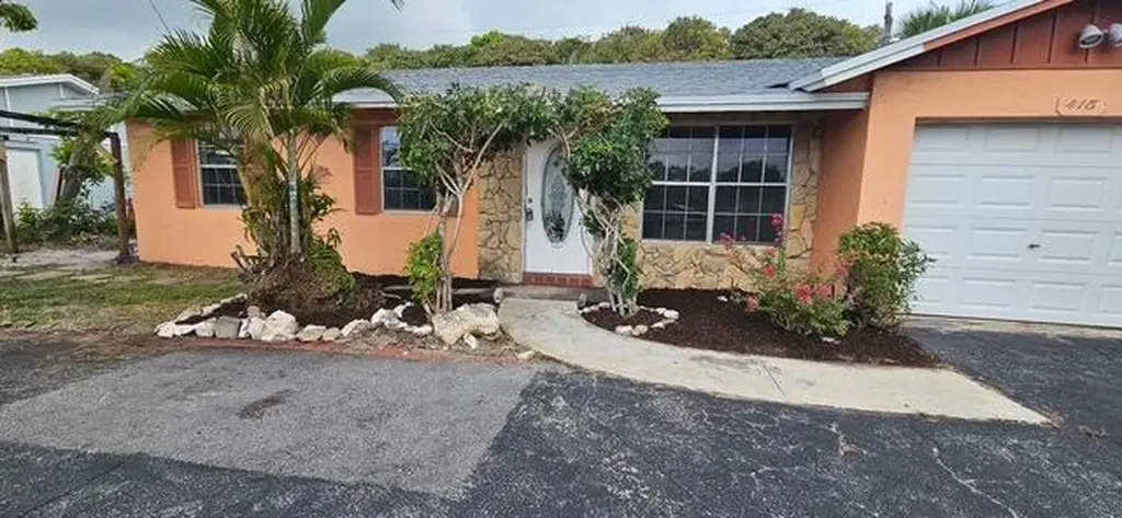 415 NW 7th Court Boynton Beach FL 33426