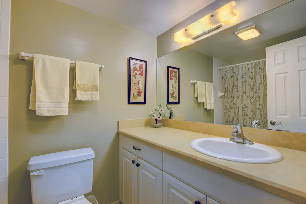 29 Colonial Club Drive Boynton Beach FL 33435