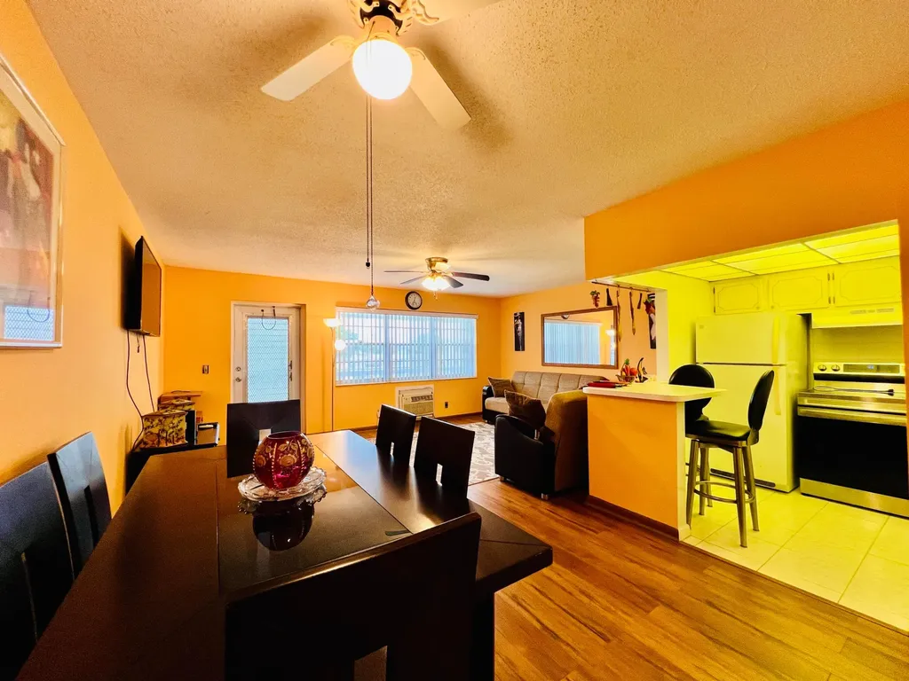 131 Camden F West Palm Beach FL 33417