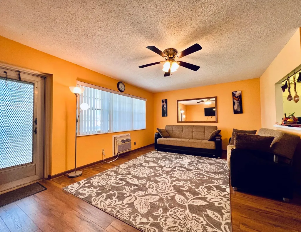 131 Camden F West Palm Beach FL 33417