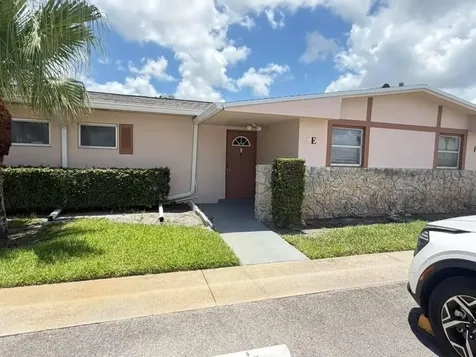2727 Dudley Drive W West Palm Beach FL 33415