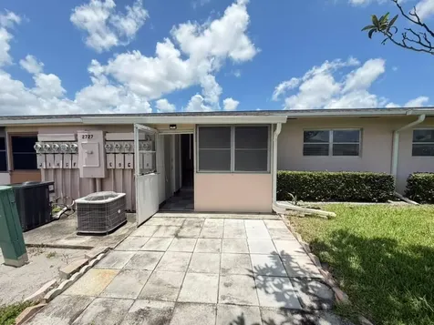 2727 Dudley Drive W West Palm Beach FL 33415