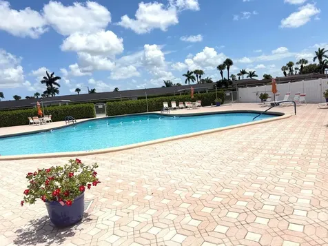 2727 Dudley Drive W West Palm Beach FL 33415