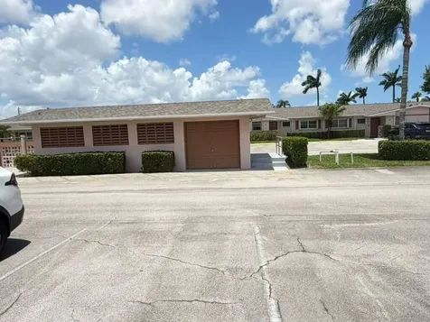 2727 Dudley Drive W West Palm Beach FL 33415
