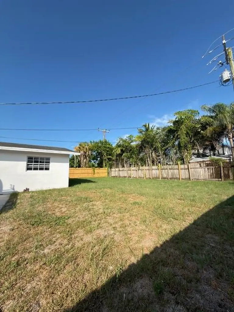 364 Garden Boulevard Palm Beach Gardens FL 33410