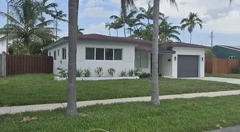 806 N 31st Court Hollywood FL 33021
