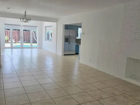 806 N 31st Court Hollywood FL 33021