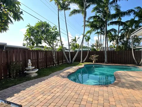 806 N 31st Court Hollywood FL 33021