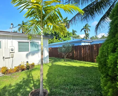 806 N 31st Court Hollywood FL 33021