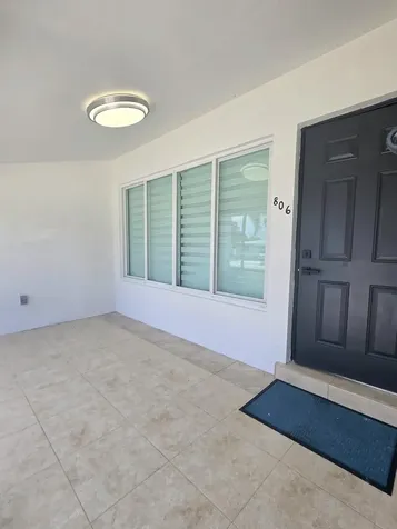806 N 31st Court Hollywood FL 33021