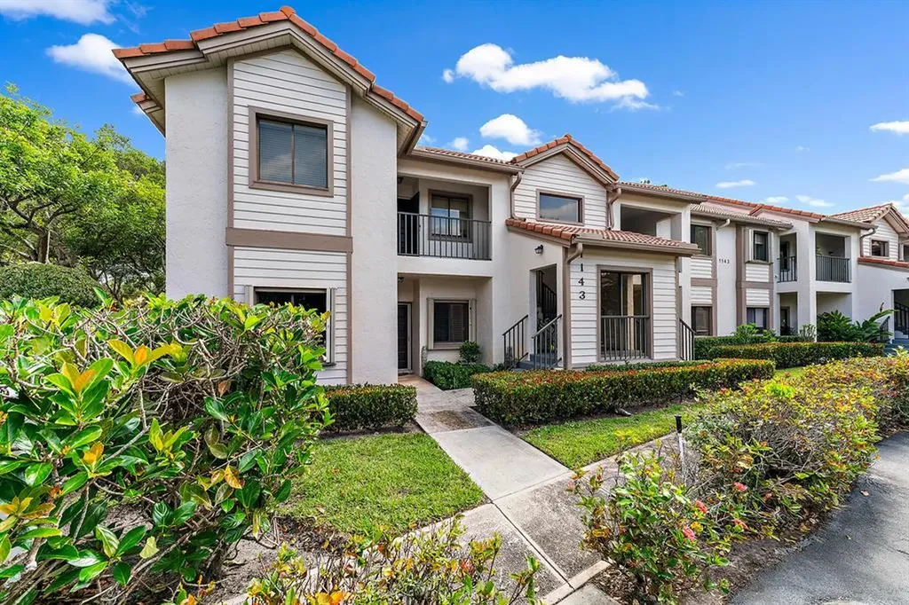 1143 Duncan Circle Palm Beach Gardens FL 33418