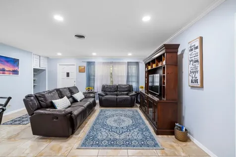 336 S Chillingworth Drive West Palm Beach FL 33409