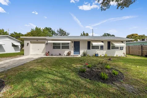 336 S Chillingworth Drive West Palm Beach FL 33409