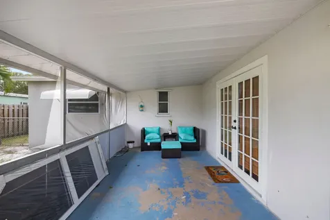 336 S Chillingworth Drive West Palm Beach FL 33409
