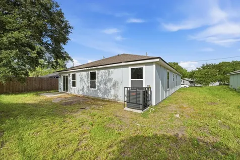 4327 Bessie Circle E Jacksonville FL 32209