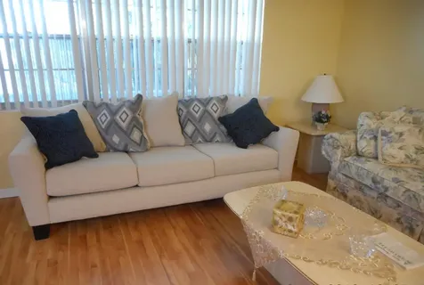 352 Norwich O West Palm Beach FL 33417