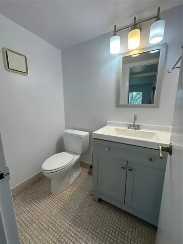 103 Fanshaw C Boca Raton FL 33434
