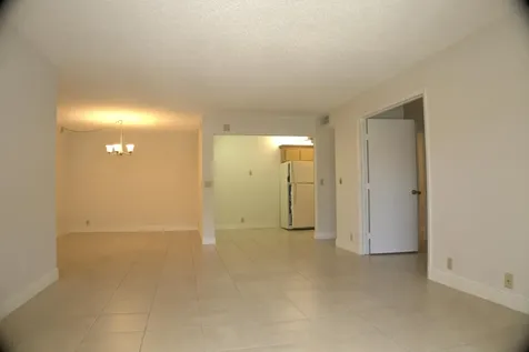 815 Sky Pine Way Greenacres FL 33415