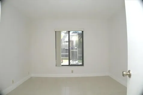 815 Sky Pine Way Greenacres FL 33415