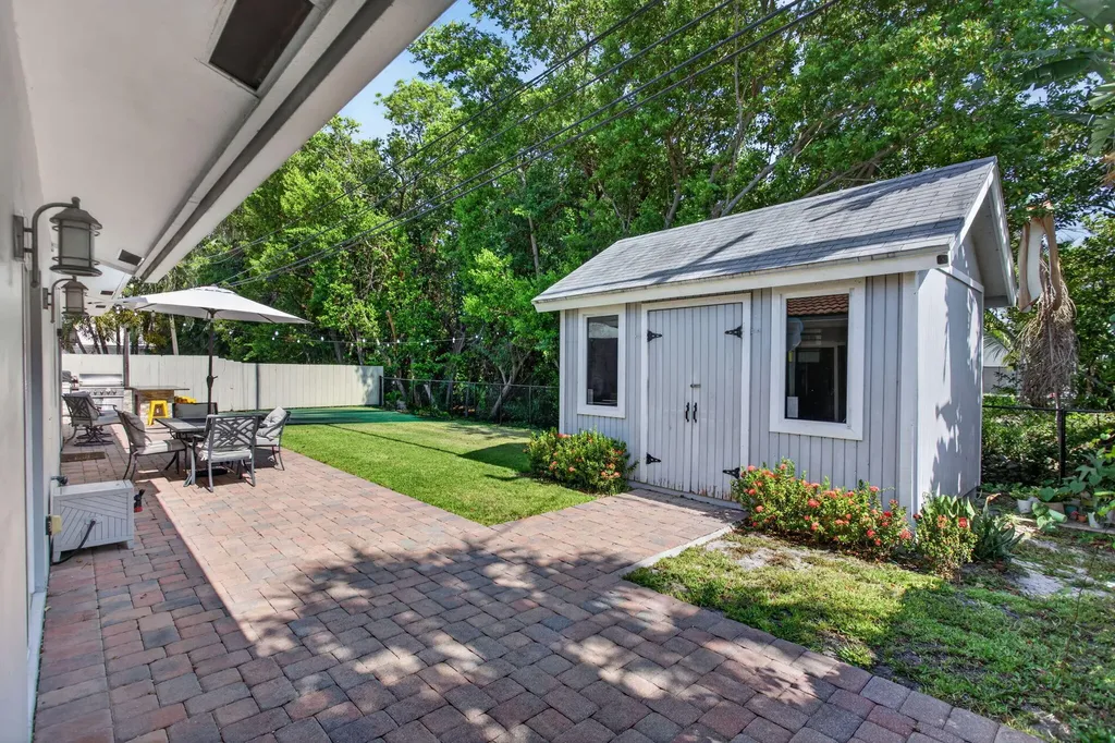1270 SE 14th Court Deerfield Beach FL 33441