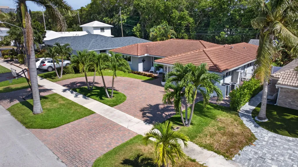 1270 SE 14th Court Deerfield Beach FL 33441
