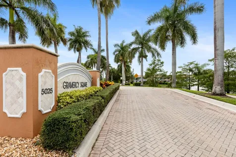 138 E Astor Circle Delray Beach FL 33484