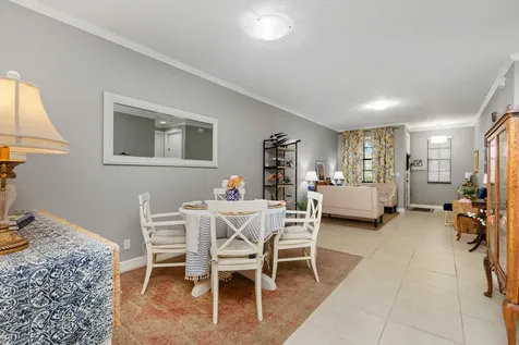 138 E Astor Circle Delray Beach FL 33484