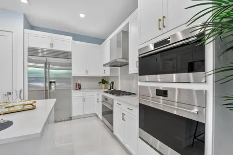 415 42nd Street West Palm Beach FL 33407