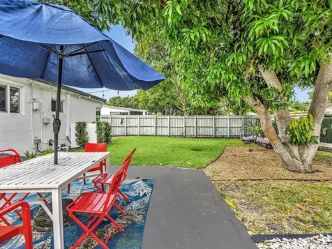 5365 N Andrews Avenue Oakland Park FL 33309