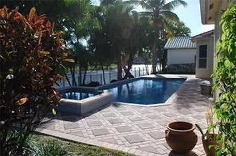 8192 NW 42nd Street Coral Springs FL 33065