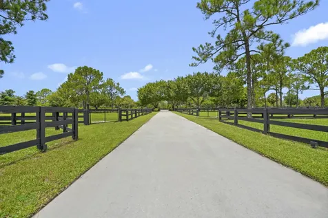 2740 Buck Ridge Trail Loxahatchee FL 33470