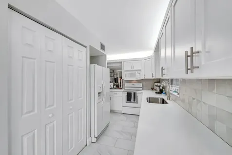 5844 Areca Palm Court Delray Beach FL 33484