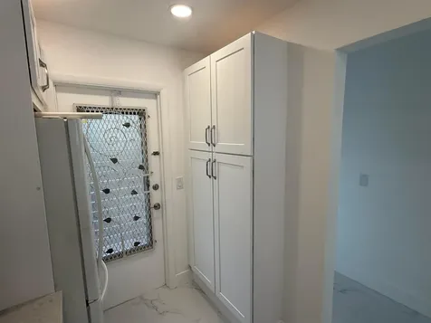 460 Paradise Isle Boulevard Hallandale Beach FL 33009