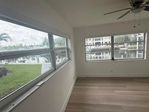 460 Paradise Isle Boulevard Hallandale Beach FL 33009