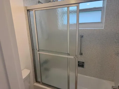 460 Paradise Isle Boulevard Hallandale Beach FL 33009