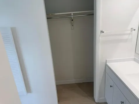 460 Paradise Isle Boulevard Hallandale Beach FL 33009