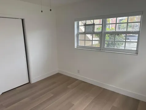 460 Paradise Isle Boulevard Hallandale Beach FL 33009