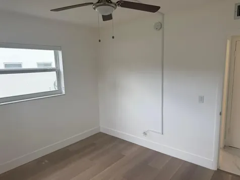 460 Paradise Isle Boulevard Hallandale Beach FL 33009