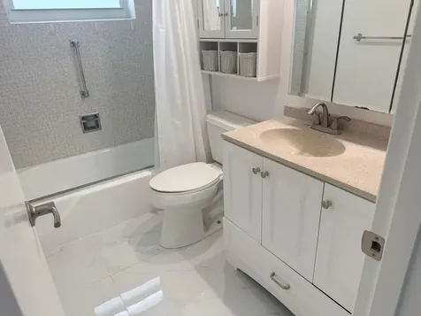 460 Paradise Isle Boulevard Hallandale Beach FL 33009