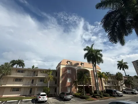 460 Paradise Isle Boulevard Hallandale Beach FL 33009