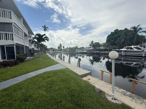 460 Paradise Isle Boulevard Hallandale Beach FL 33009