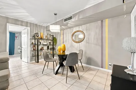 226 Capri E Delray Beach FL 33484