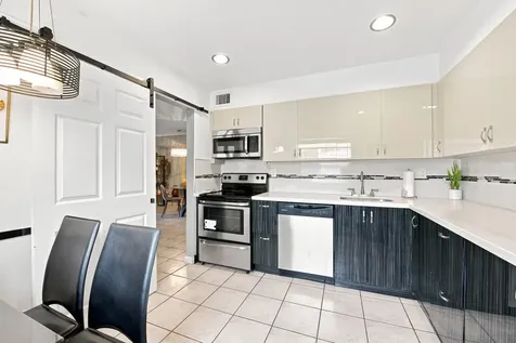 226 Capri E Delray Beach FL 33484