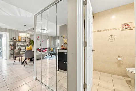 226 Capri E Delray Beach FL 33484