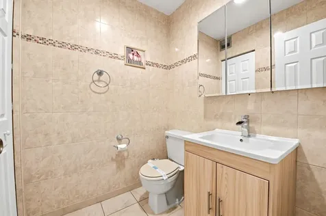 226 Capri E Delray Beach FL 33484