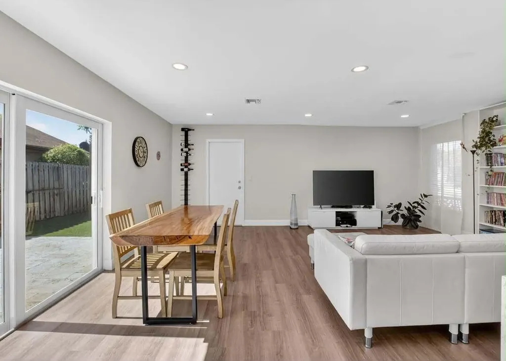 17634 Lake Park Road Boca Raton FL 33487