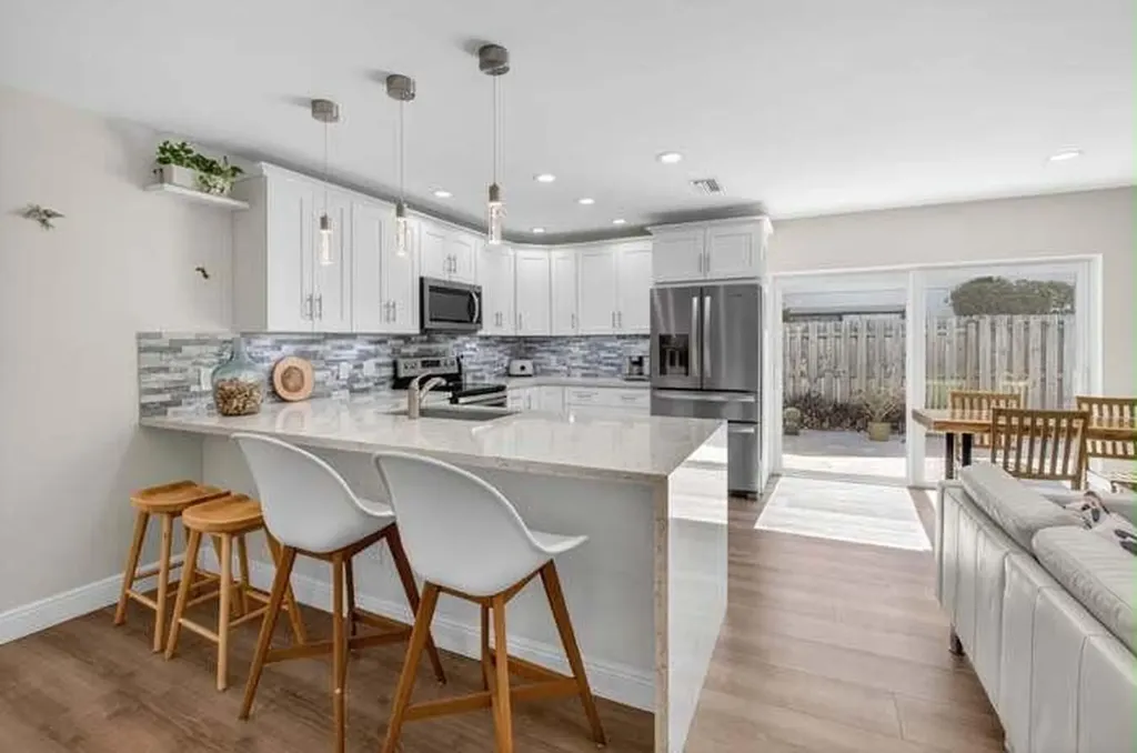 17634 Lake Park Road Boca Raton FL 33487