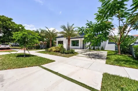 3933 Washington Street Hollywood FL 33021